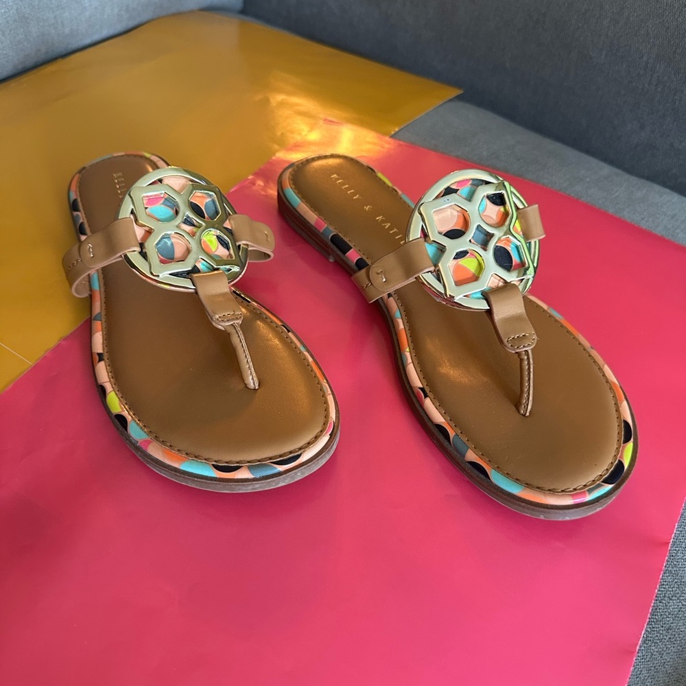 Kelly & Katie Brown Sandals with Medallion Detail - Picture 5 of 6